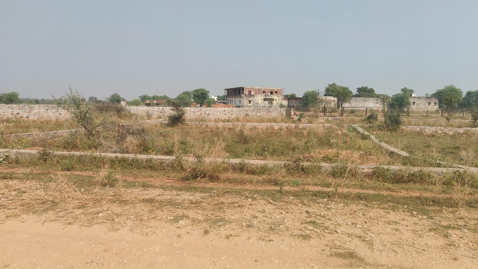 383 sq yd villa plot in gated colony, Jagatpura